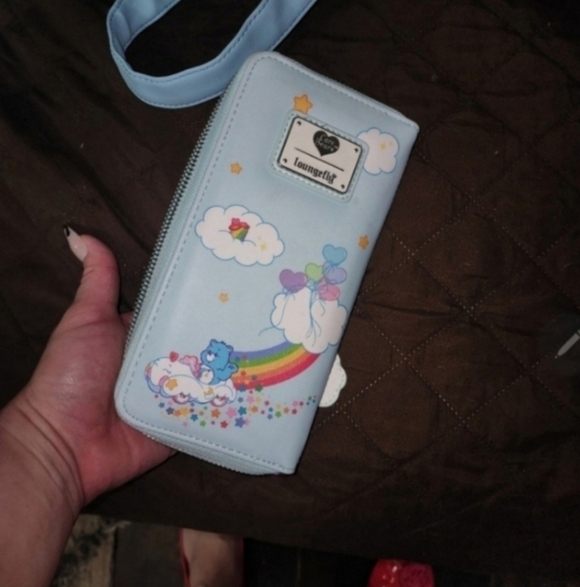 Loungefly Care Bears Vintage Rainbow Mini Backpack & wallet set - Picture 7 of 10